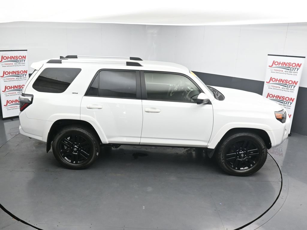Used 2024 Toyota 4Runner SR5 image 31