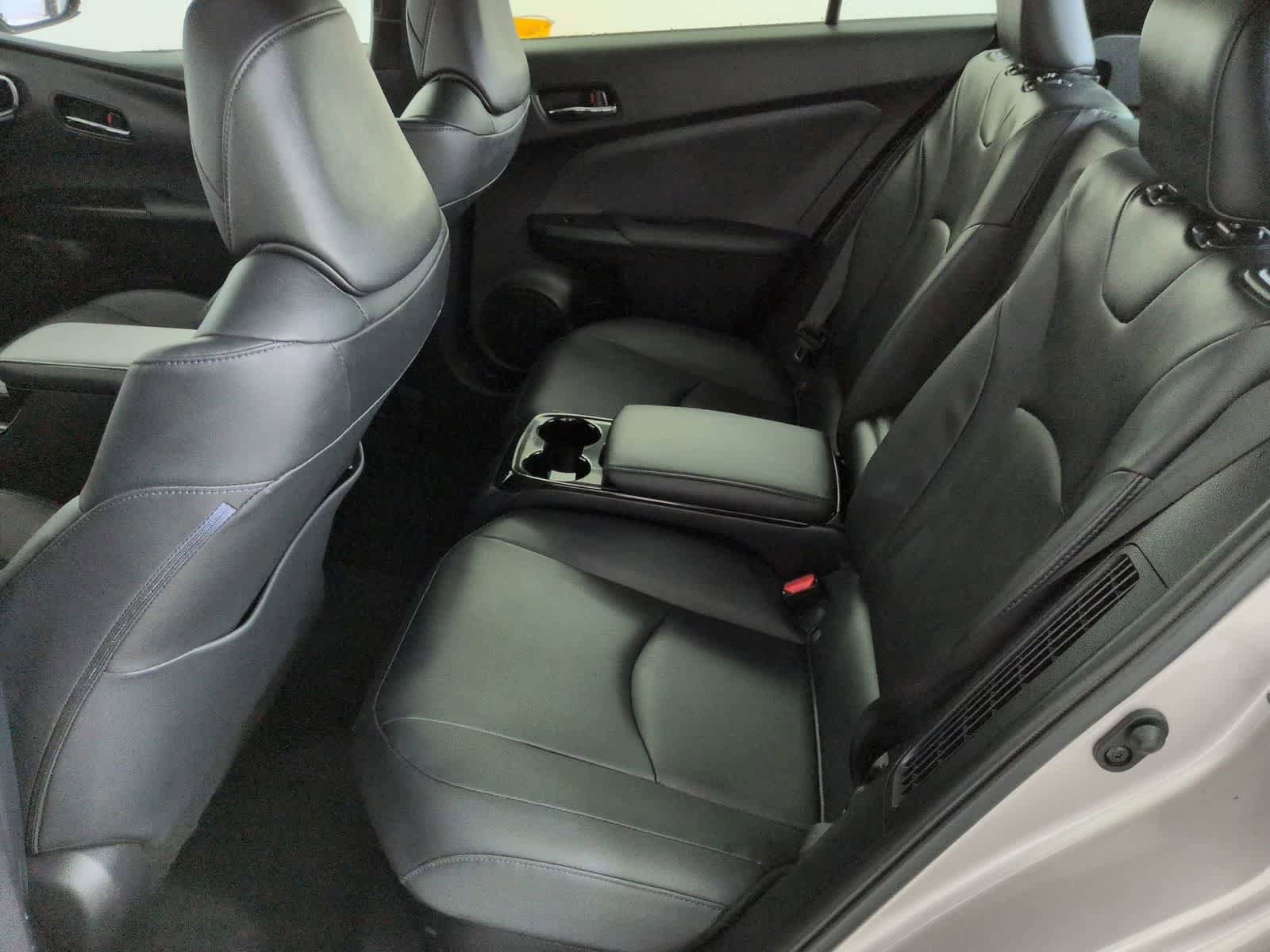 Used 2019 Toyota Prius Prime Premium image 19