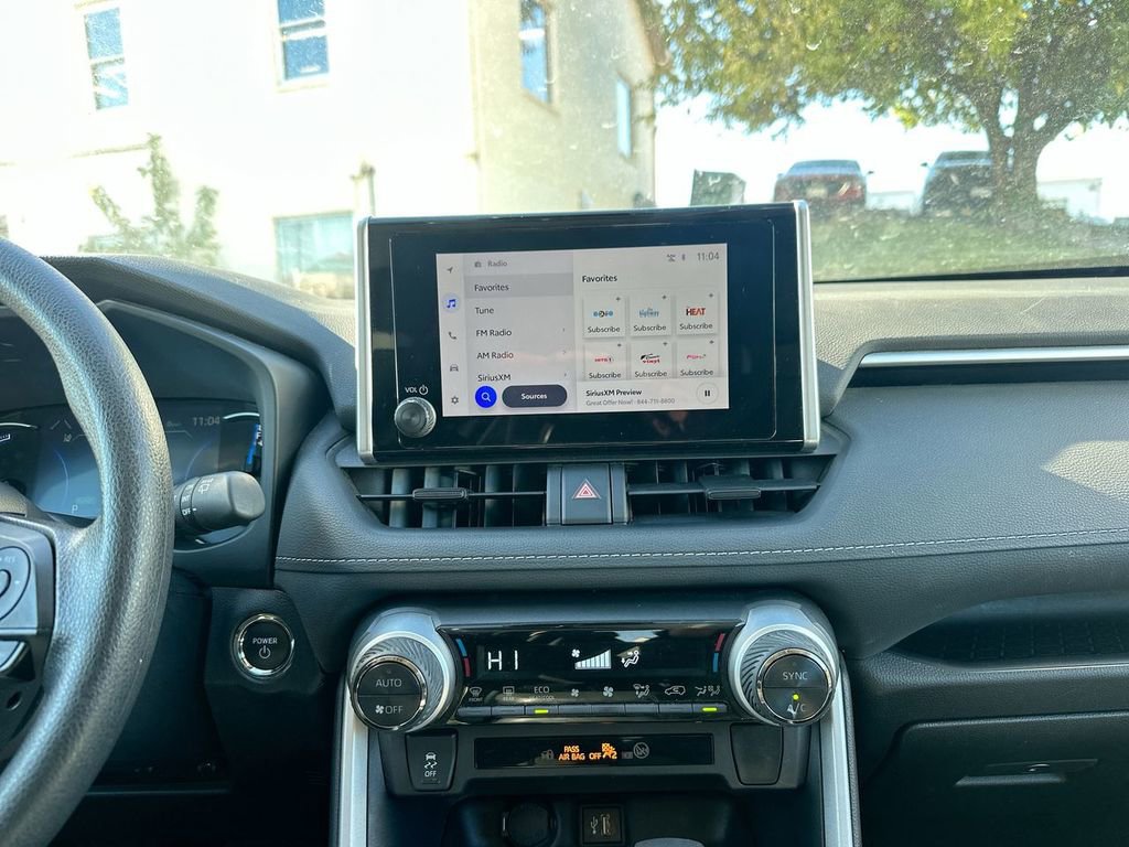 Used 2024 Toyota RAV4 XLE image 20