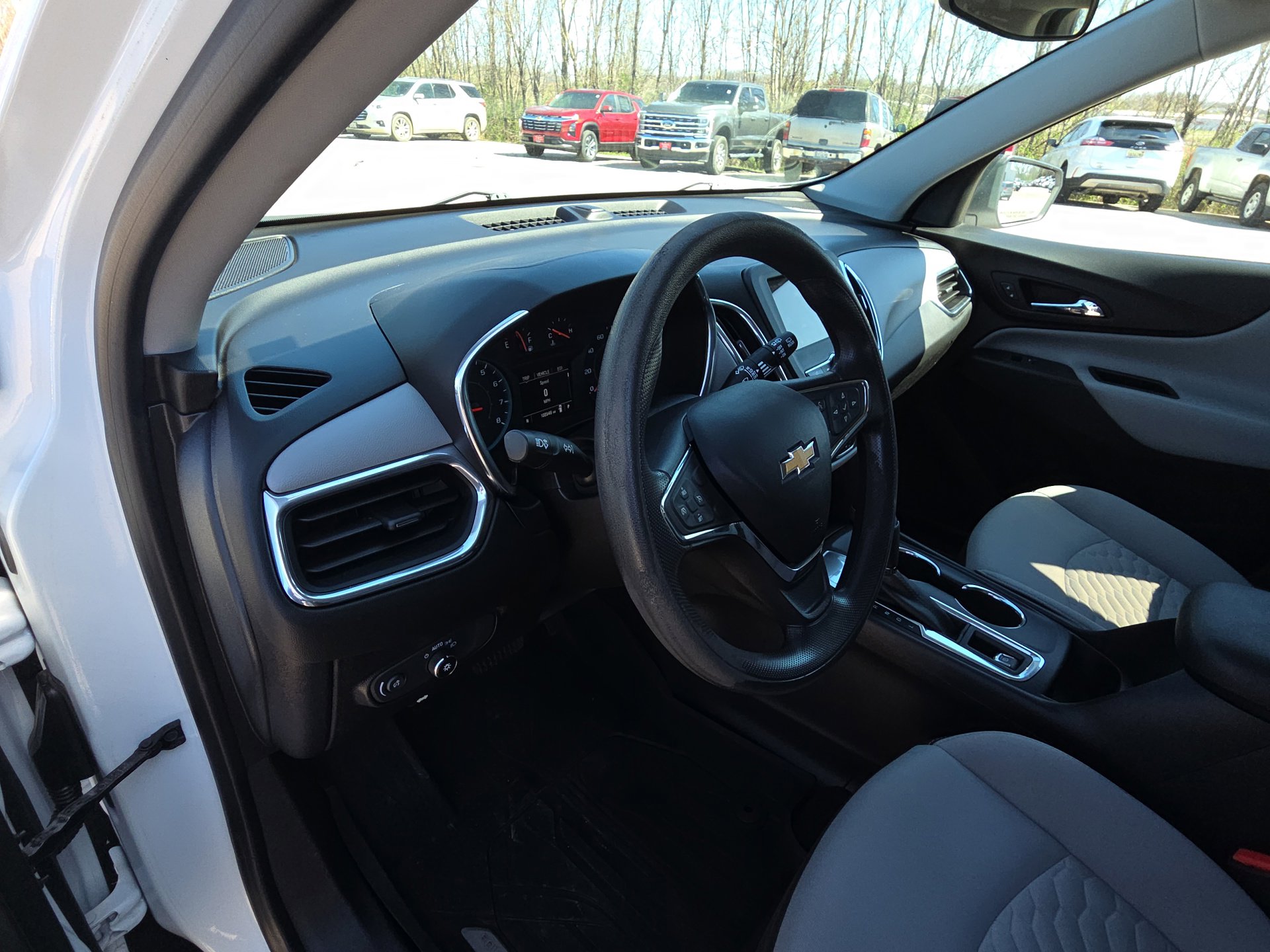 Used 2019 Chevrolet Equinox LS w/ LS Convenience Package image 14