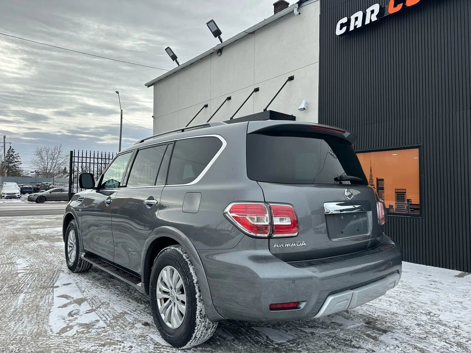 Used 2017 Nissan Armada SV w/ Driver Package image 5