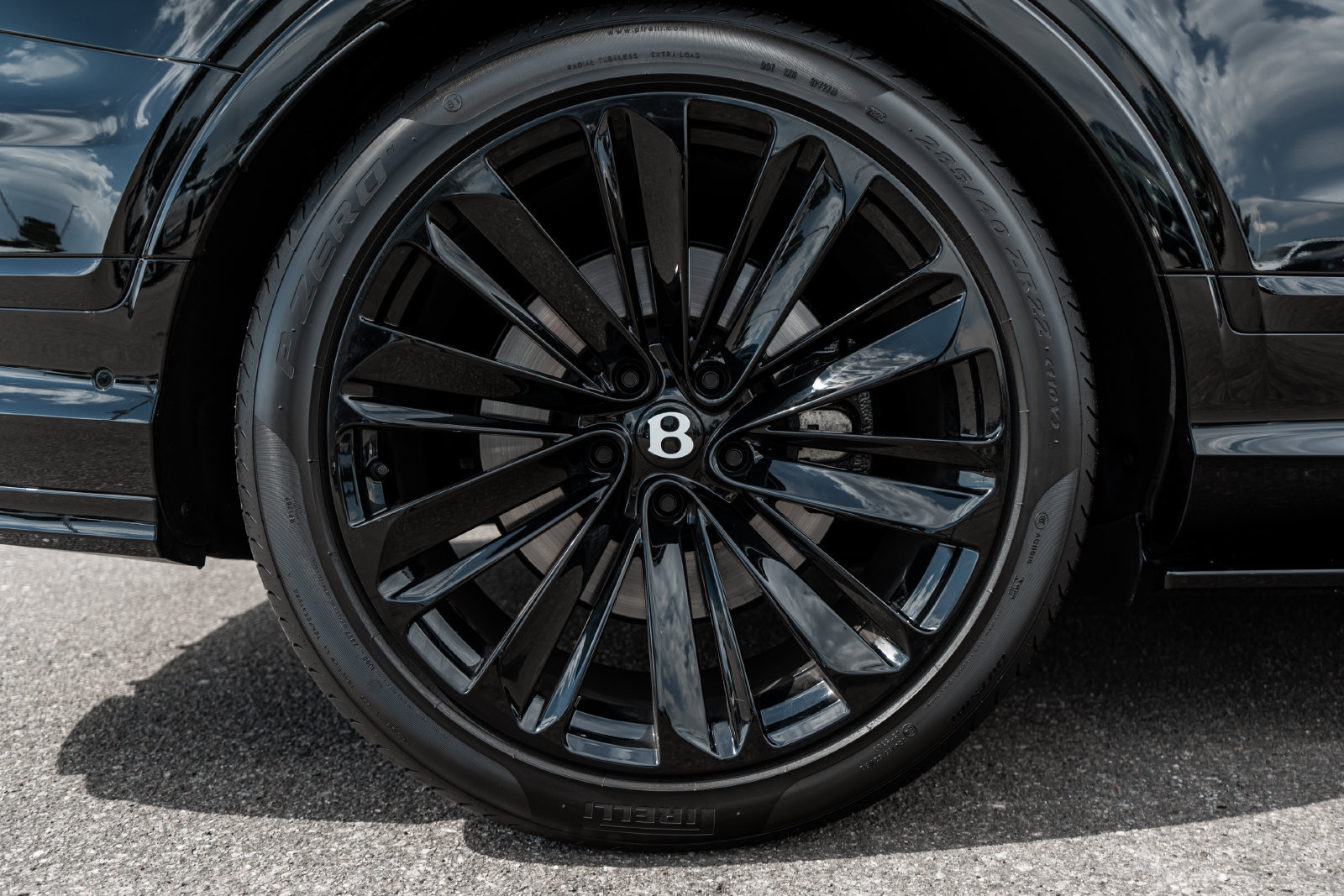 Certified 2026 Bentley Bentayga Speed AWD/4WD image 15