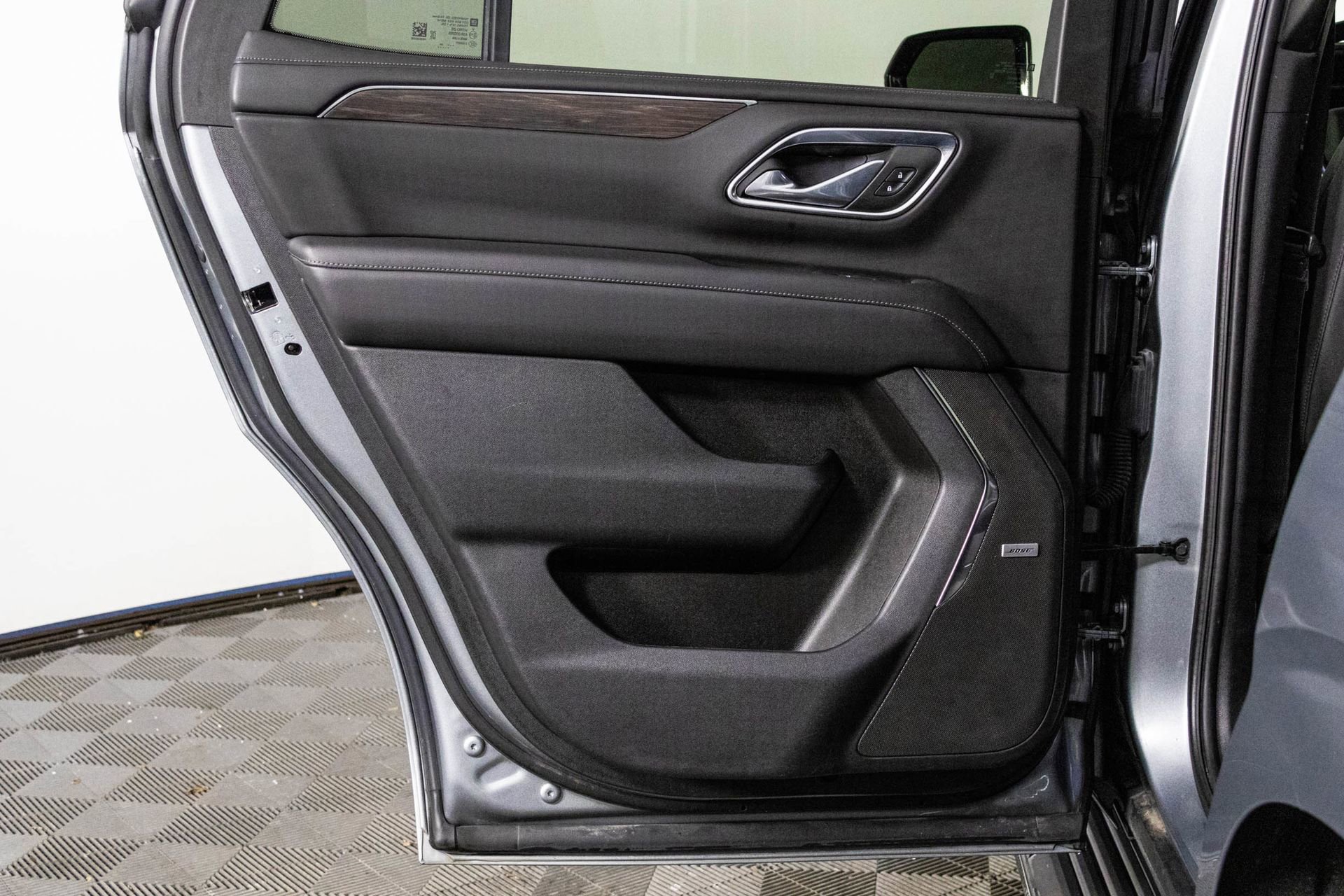 Used 2024 Chevrolet Tahoe LT image 34