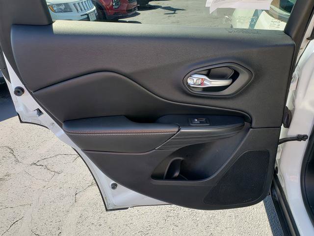 Used 2016 Jeep Cherokee 75th Anniversary AWD/4WD image 14