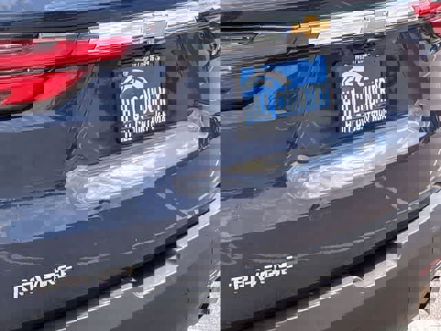 Used 2023 Chevrolet Traverse LS FWD image 13