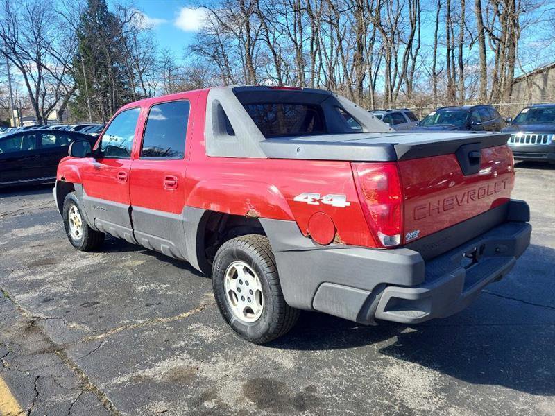 Used 2004 Chevrolet Avalanche 4x4 image 3