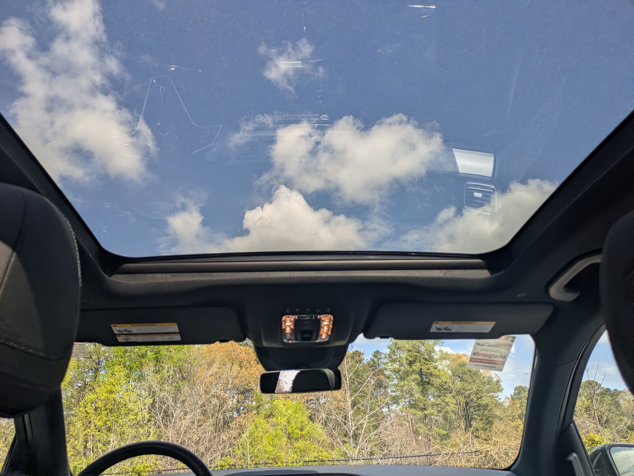 Used 2024 Mercedes-Benz GLE 450 4MATIC w/ AMG Line Exterior image 26