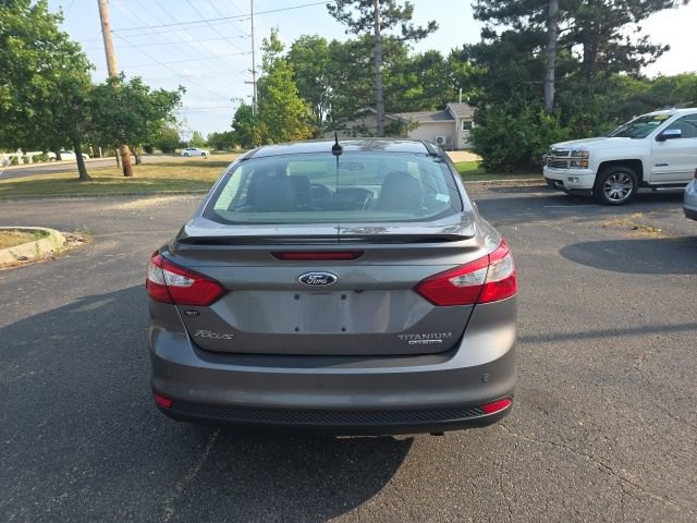 Used 2014 Ford Focus Titanium FWD image 6