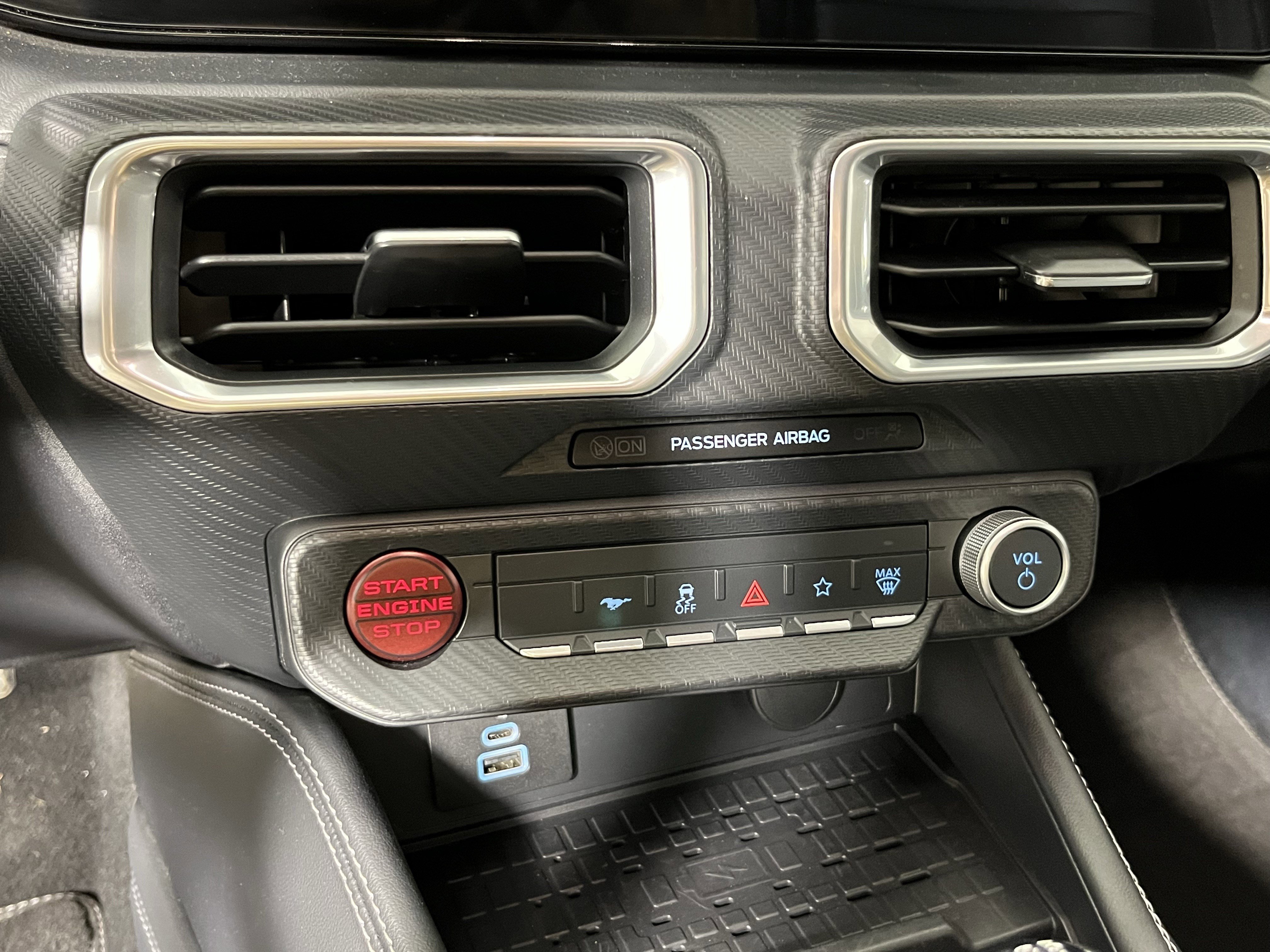 Used 2024 Ford Mustang GT Premium w/ GT Performance Package RWD image 16