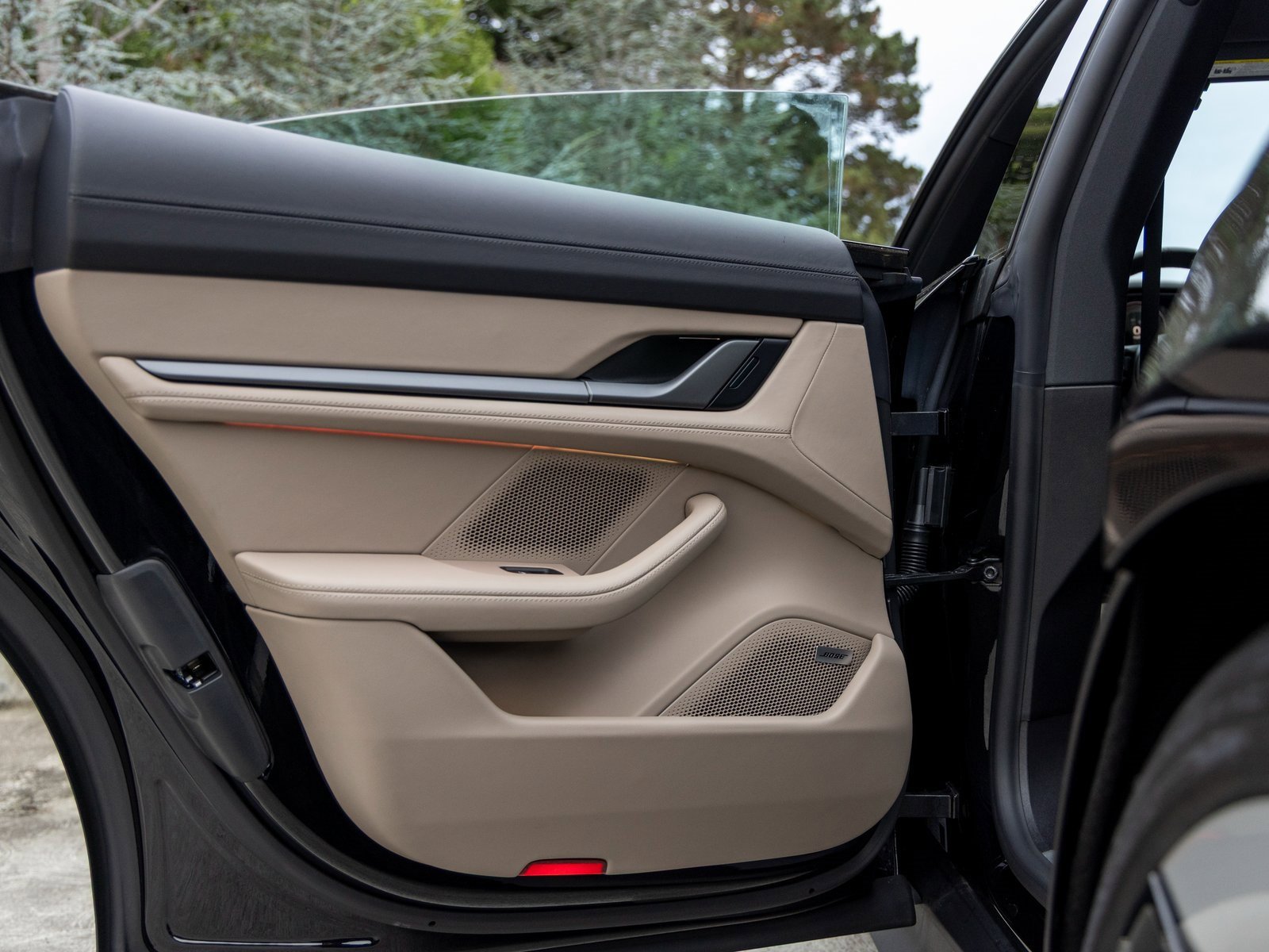 New 2025 Porsche Taycan 4S image 35