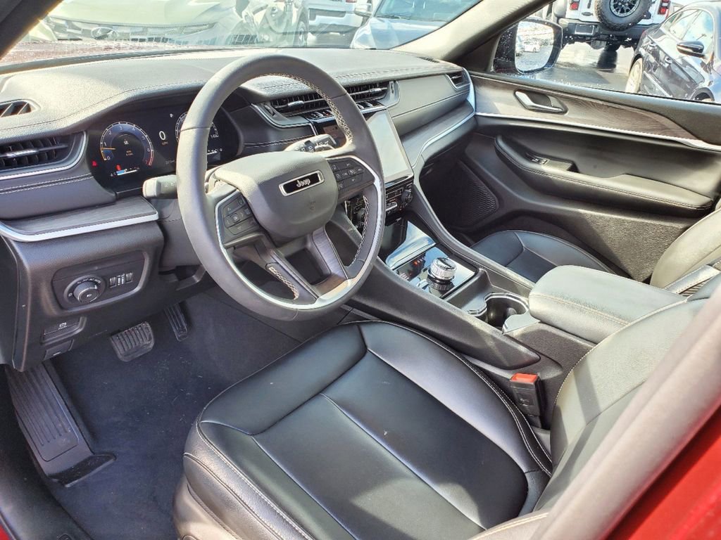 Used 2024 Jeep Grand Cherokee Limited image 15