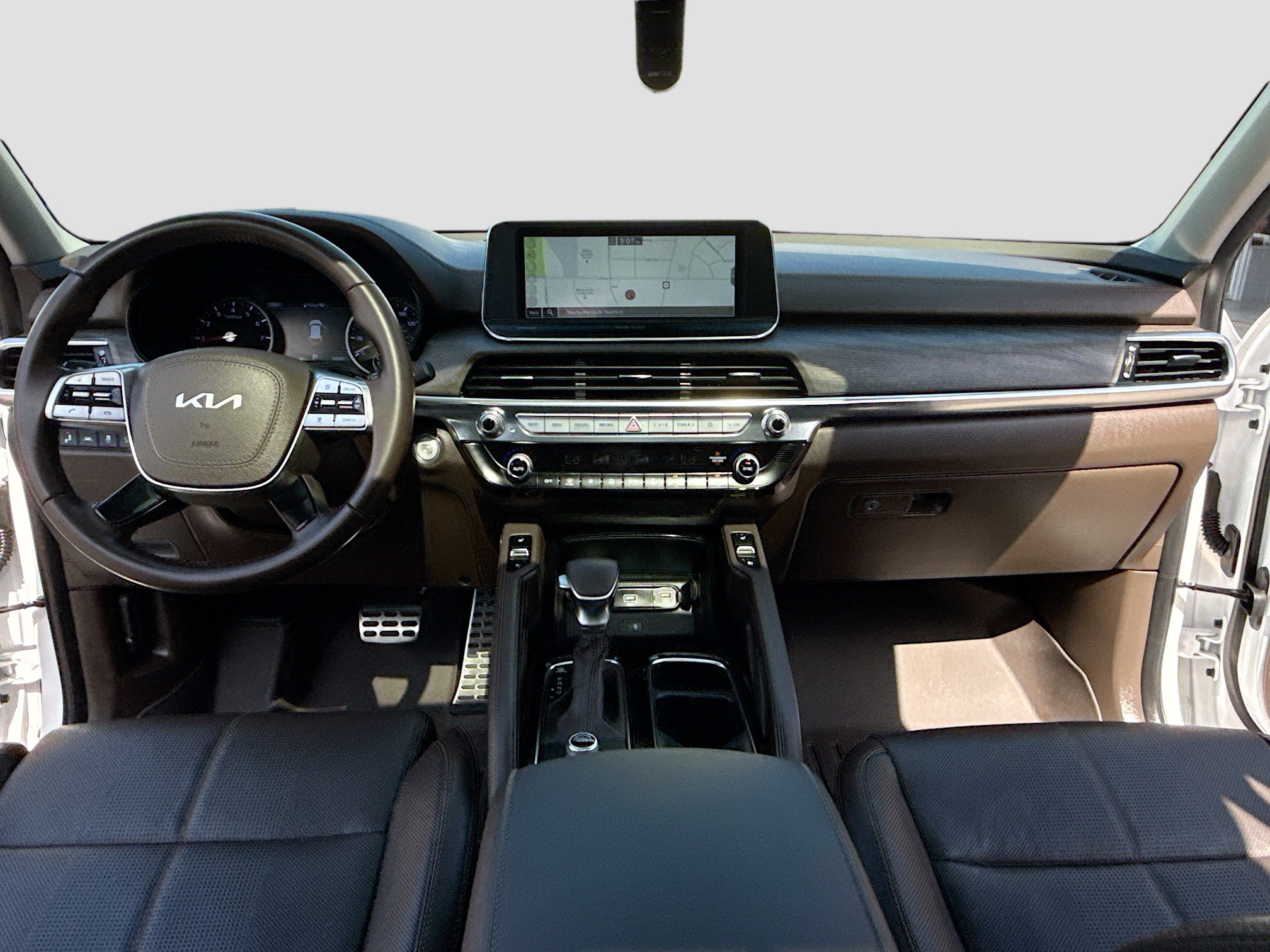 Used 2022 Kia Telluride SX w/ Towing Package FWD image 3