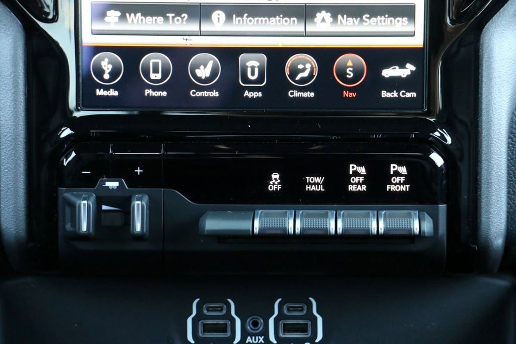 Used 2020 RAM 1500 Laramie w/ Sport Appearance Package image 29