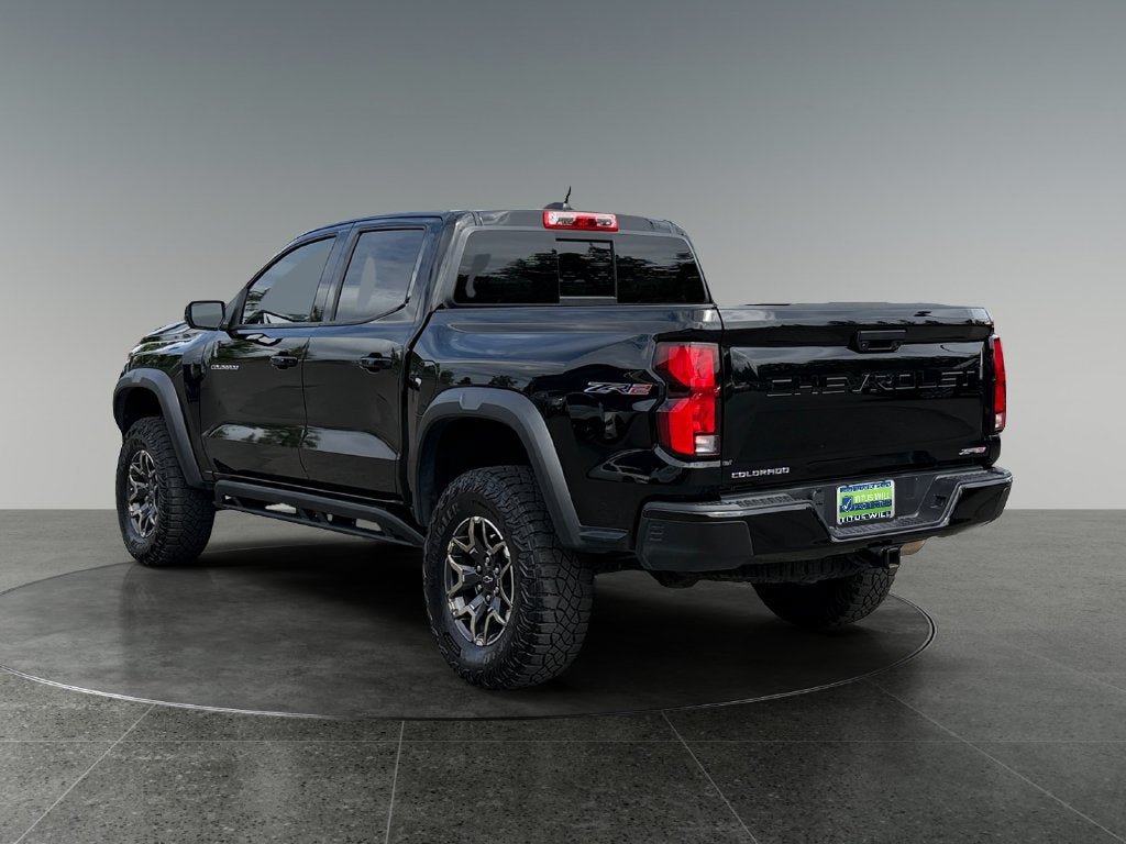 Used 2024 Chevrolet Colorado ZR2 AWD/4WD image 7