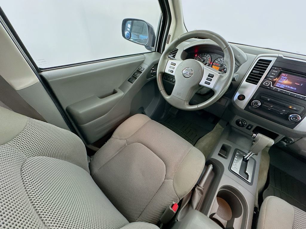 Used 2017 Nissan Frontier SV AWD/4WD image 9