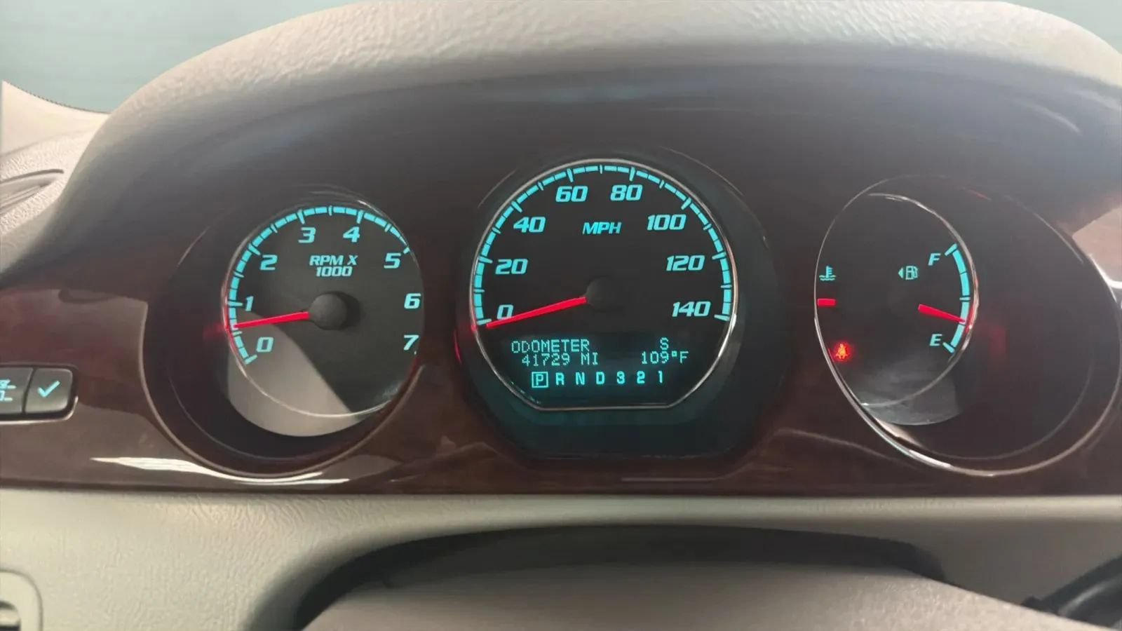 Used 2011 Buick Lucerne CX FWD image 11