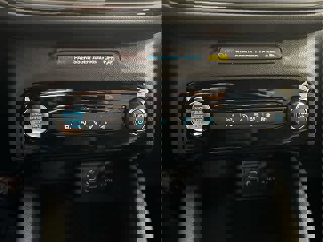 New 2025 Ford Escape ST-Line w/ Tech Pack #1 image 35