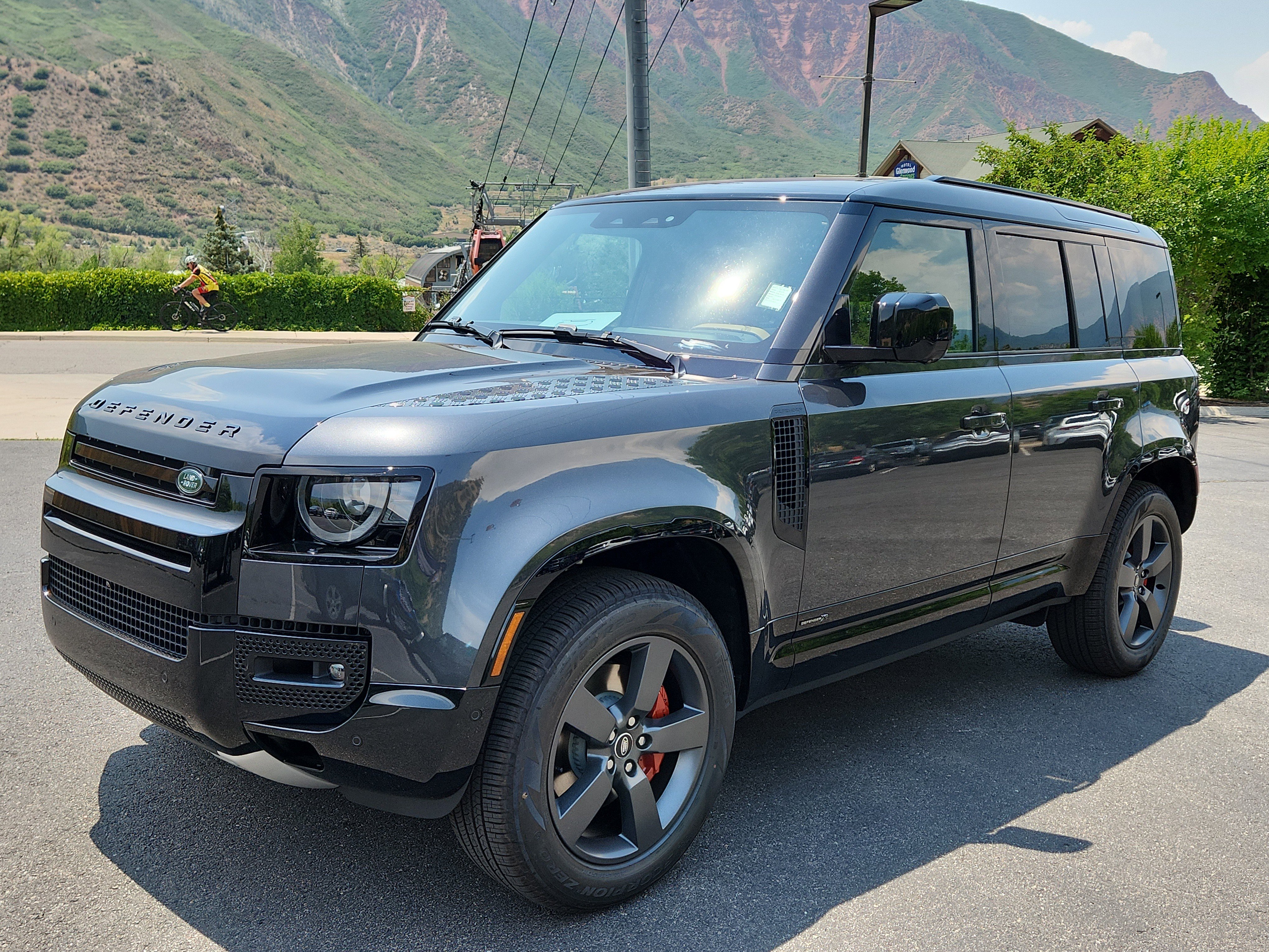 New 2025 Land Rover Defender 110 X image 6