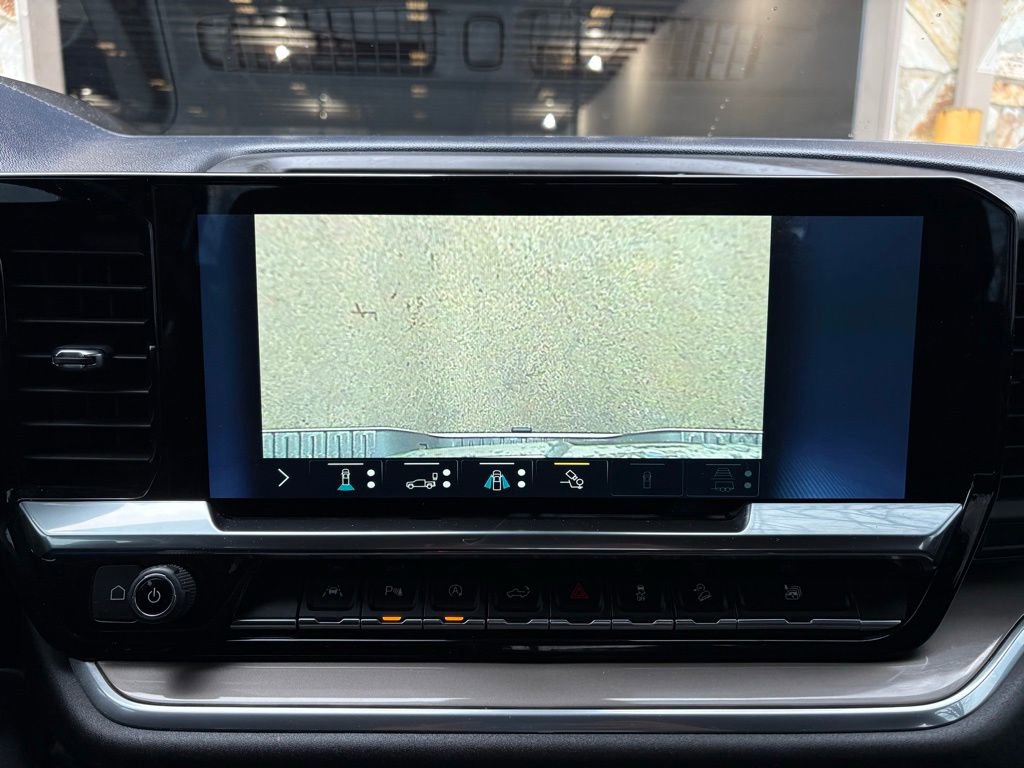 Used 2022 Chevrolet Silverado 1500 High Country w/ Technology Package image 45