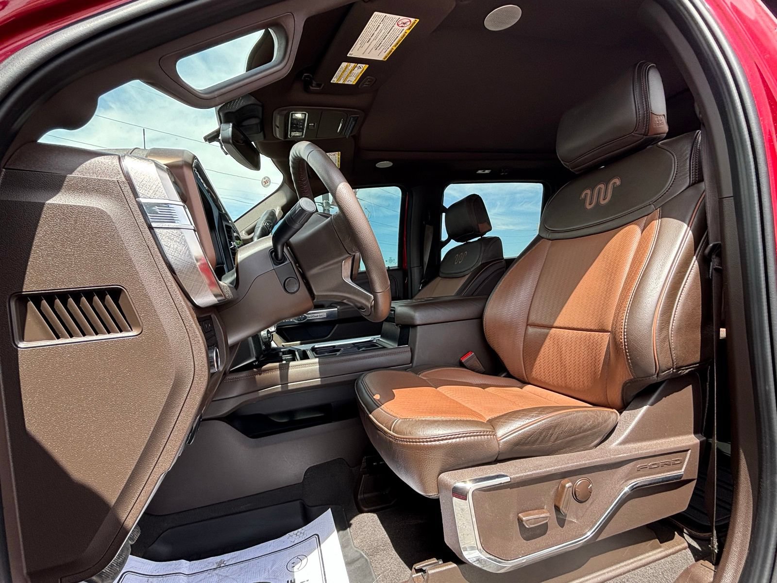 Used 2023 Ford F350 King Ranch AWD/4WD image 13
