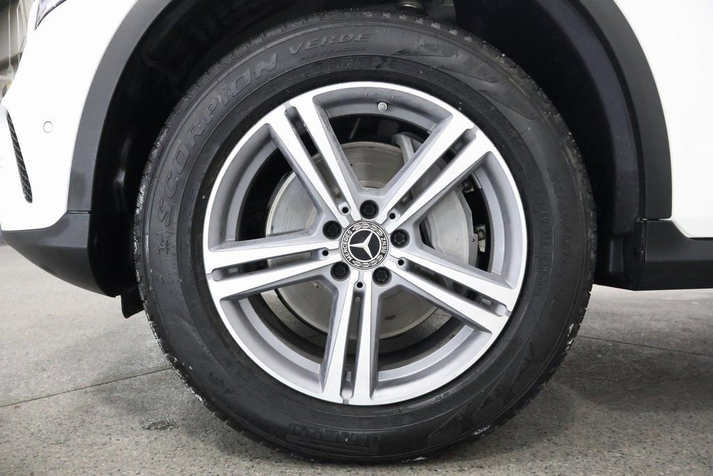 Certified 2022 Mercedes-Benz GLC 300 4MATIC image 5