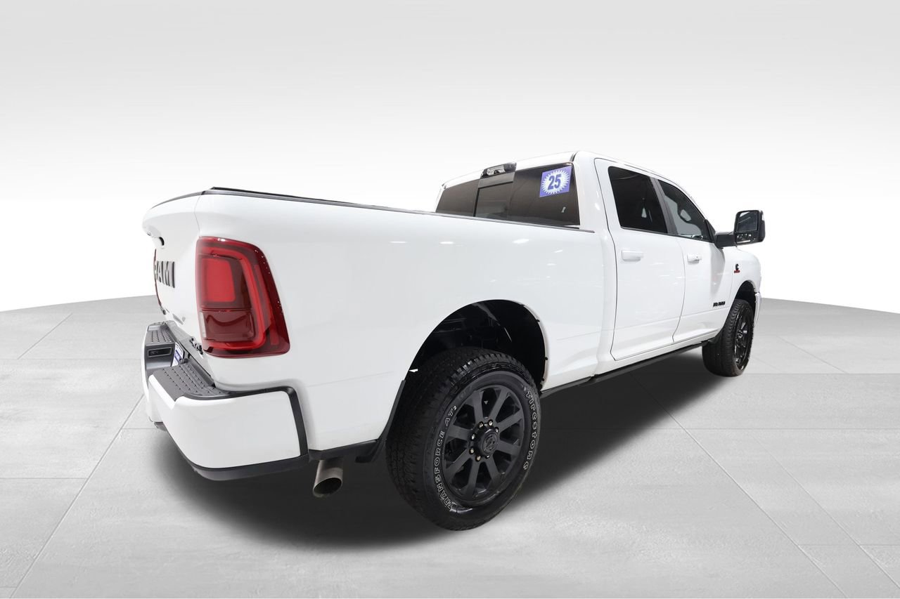 Used 2025 RAM 3500 Laramie AWD/4WD image 4