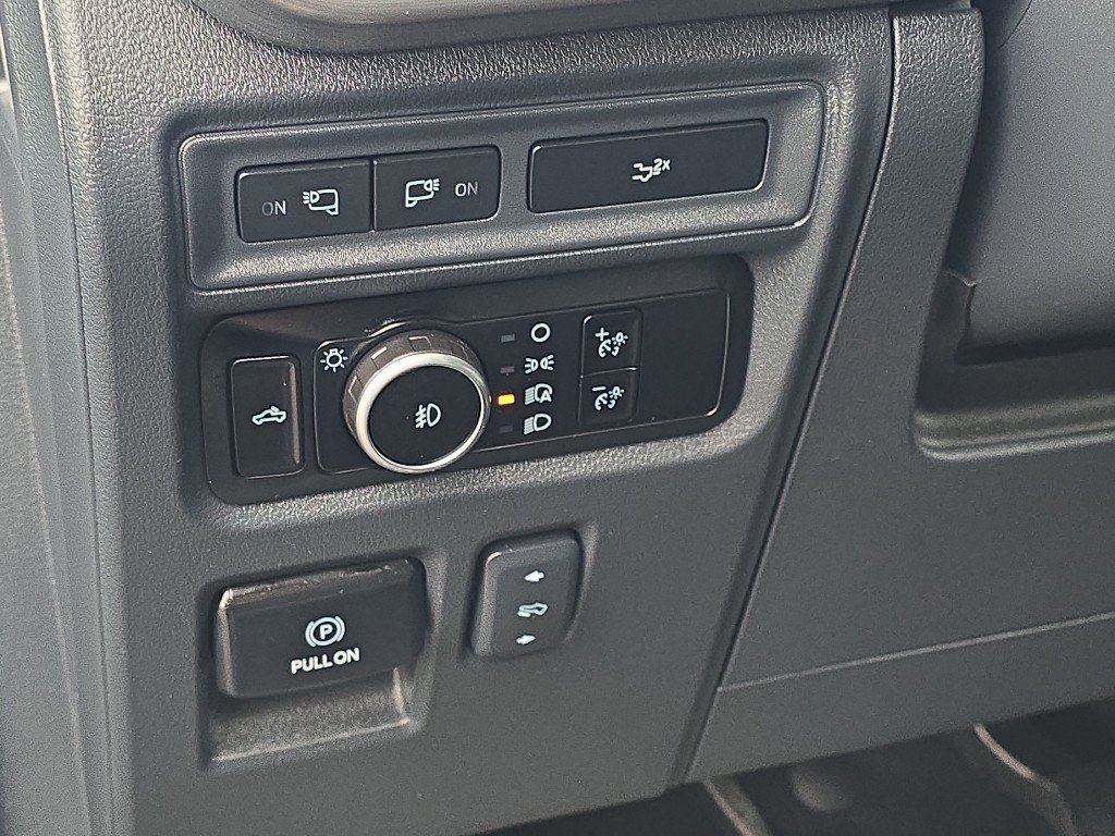 Certified 2023 Ford F150 Lariat w/ Equipment Group 502A High image 27