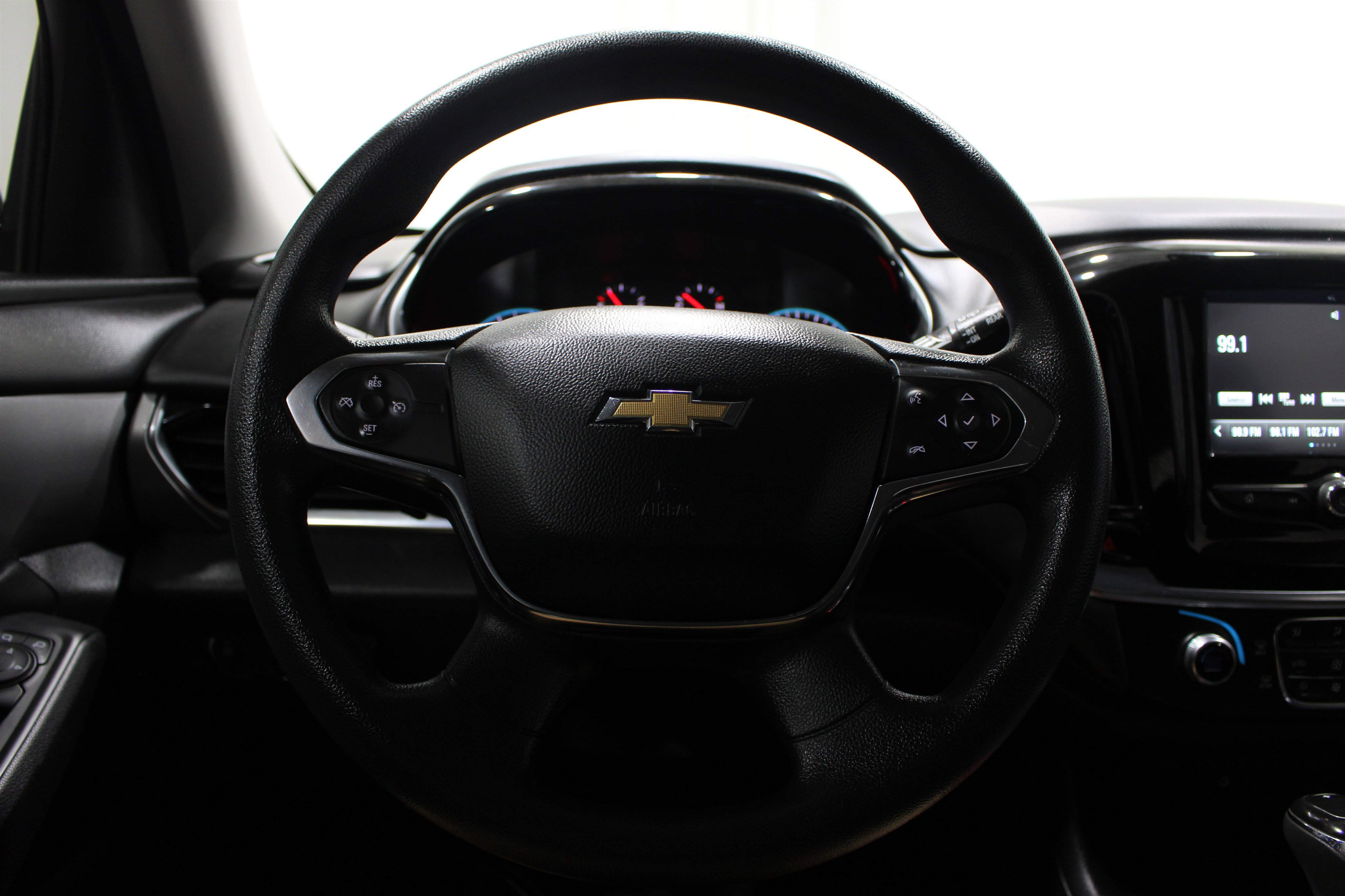 Used 2018 Chevrolet Traverse LS FWD image 10