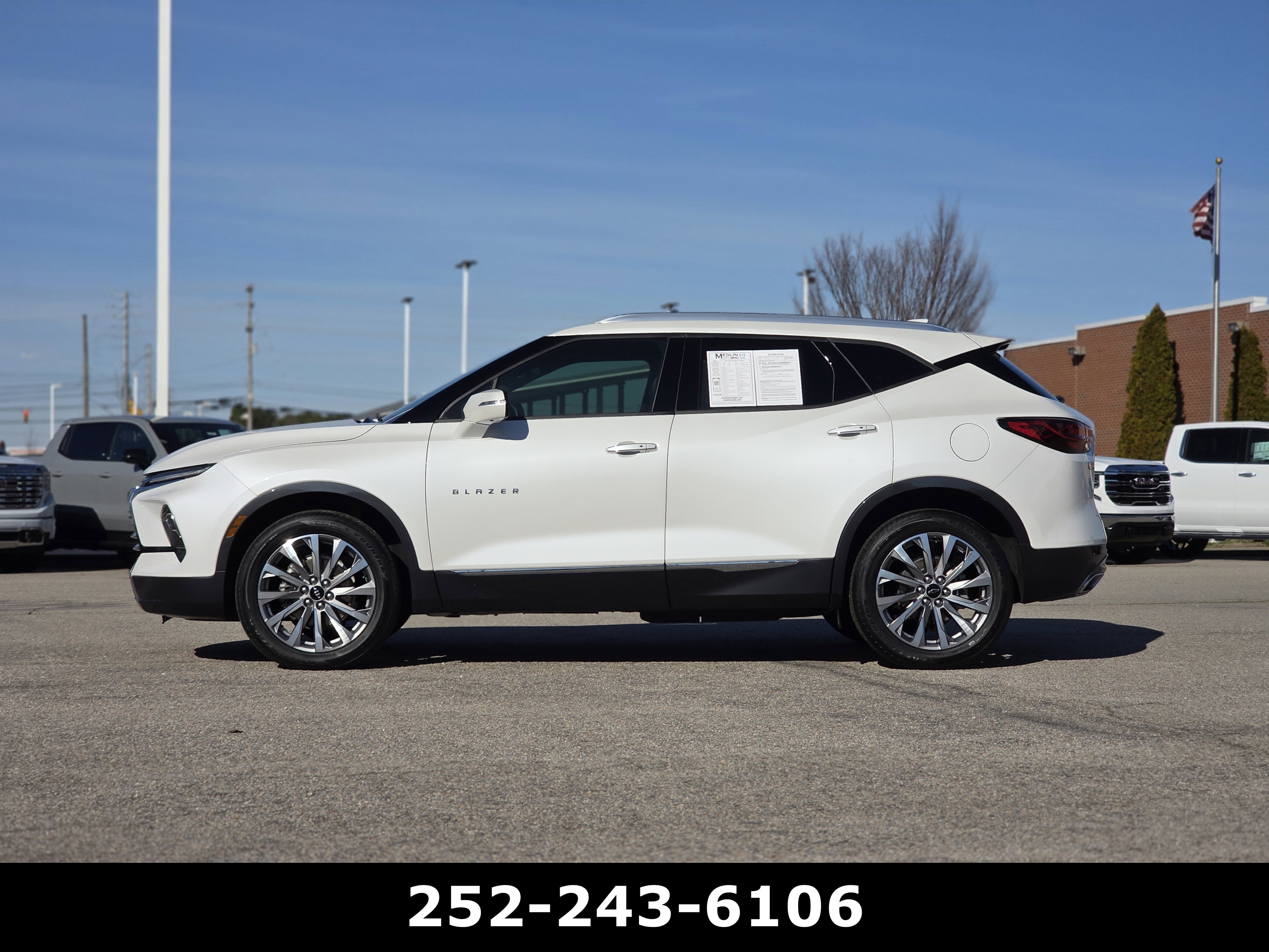 Used 2024 Chevrolet Blazer Premier w/ Driver Confidence II Package FWD image 4