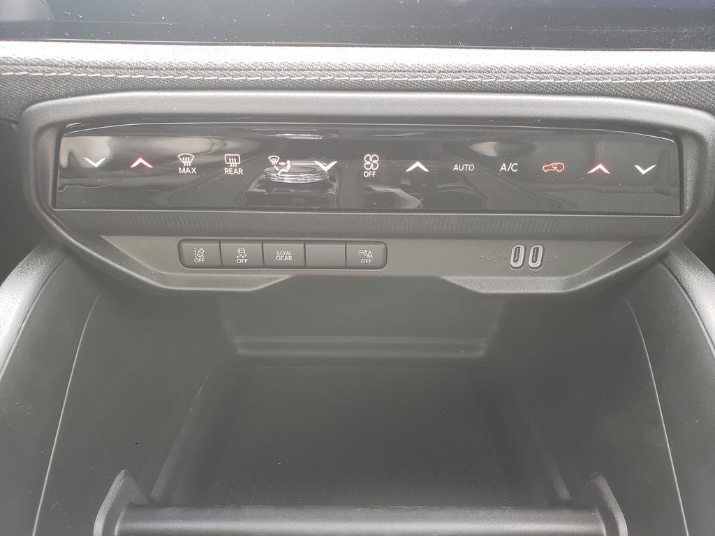 New 2026 Jeep Cherokee Limited AWD/4WD image 17