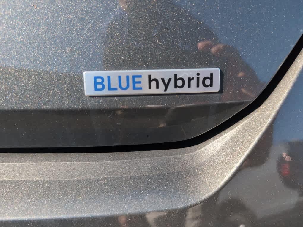 New 2026 Hyundai Elantra Hybrid FWD image 14