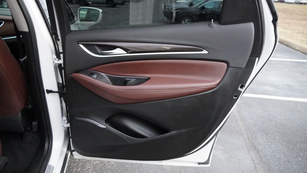 Used 2020 Buick Enclave Avenir w/ Avenir Technology Package image 24