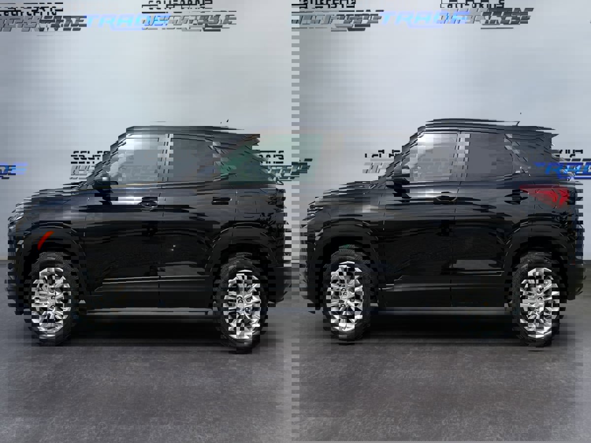 Used 2024 Chevrolet TrailBlazer LS w/ LS Convenience Package image 8