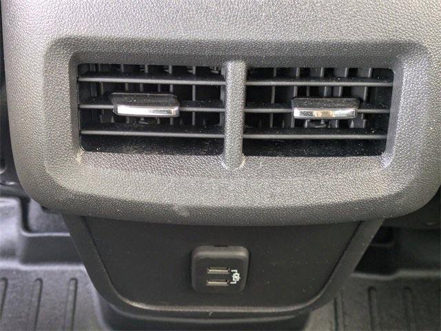 Used 2021 GMC Terrain SLE w/ Driver Convenience Package image 14