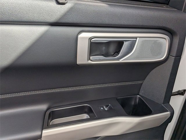 Used 2023 Ford Explorer Limited w/ Limited Technology Package image 28