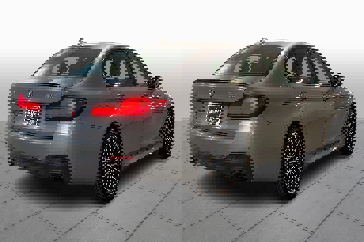 Certified 2023 BMW 530e xDrive w/ Premium Package image 12