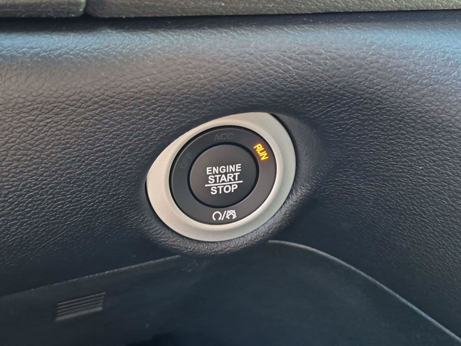 New 2026 Chrysler Voyager LX FWD image 26