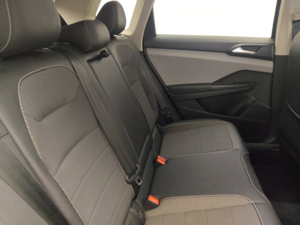 Used 2022 Volkswagen Taos SE FWD image 19