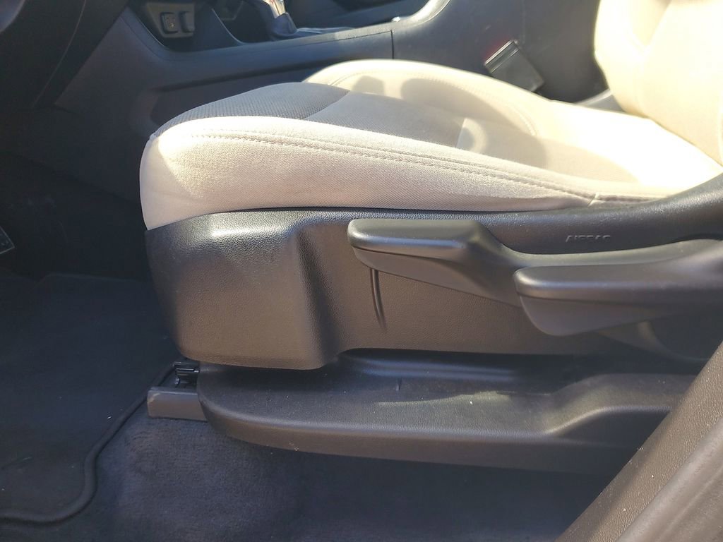 Used 2023 Chevrolet Traverse LS AWD/4WD image 15
