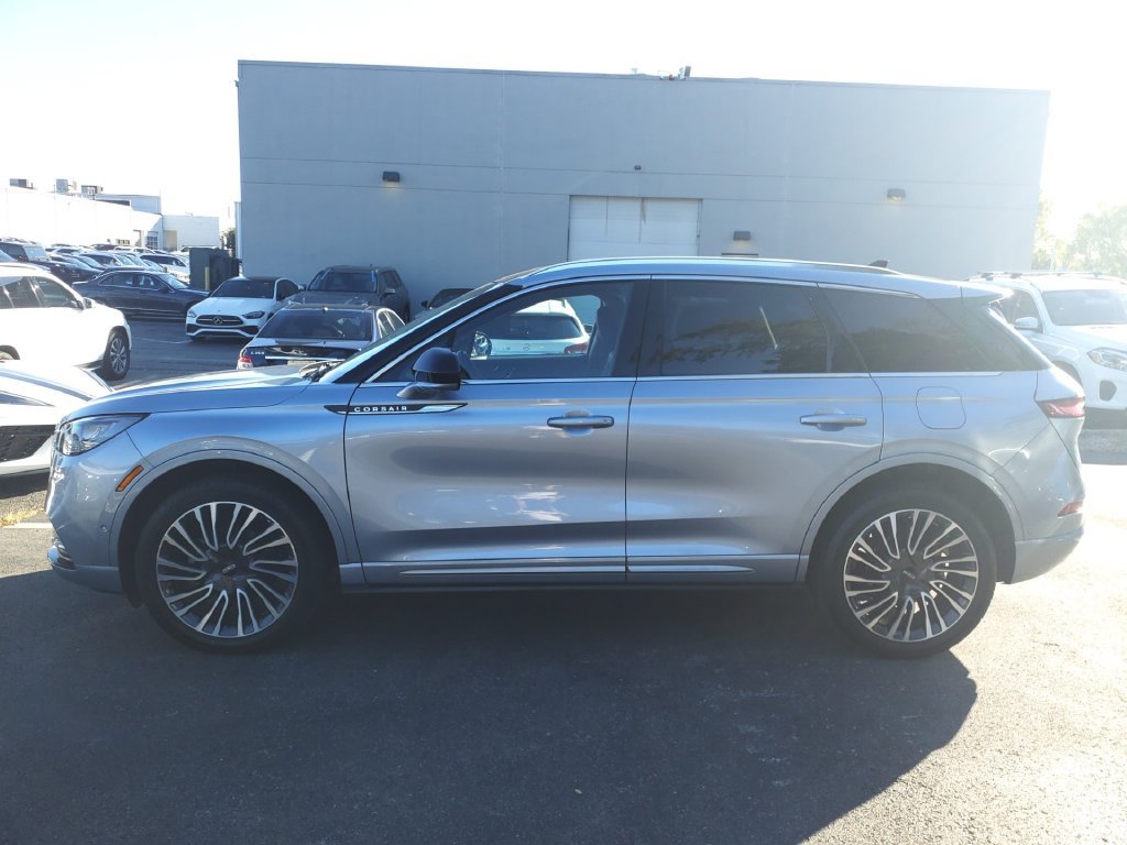 Used 2022 Lincoln Corsair AWD w/ Premium Package image 4