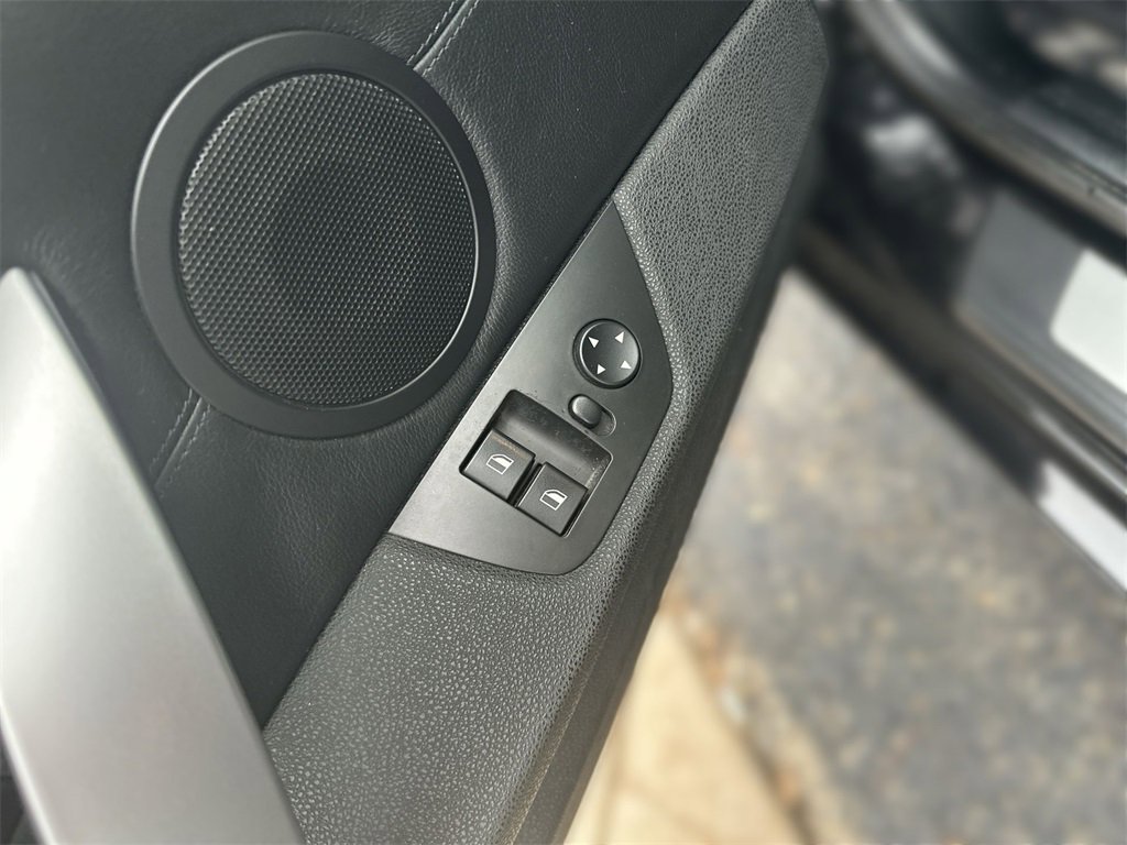 Used 2006 BMW Z4 3.0i image 15