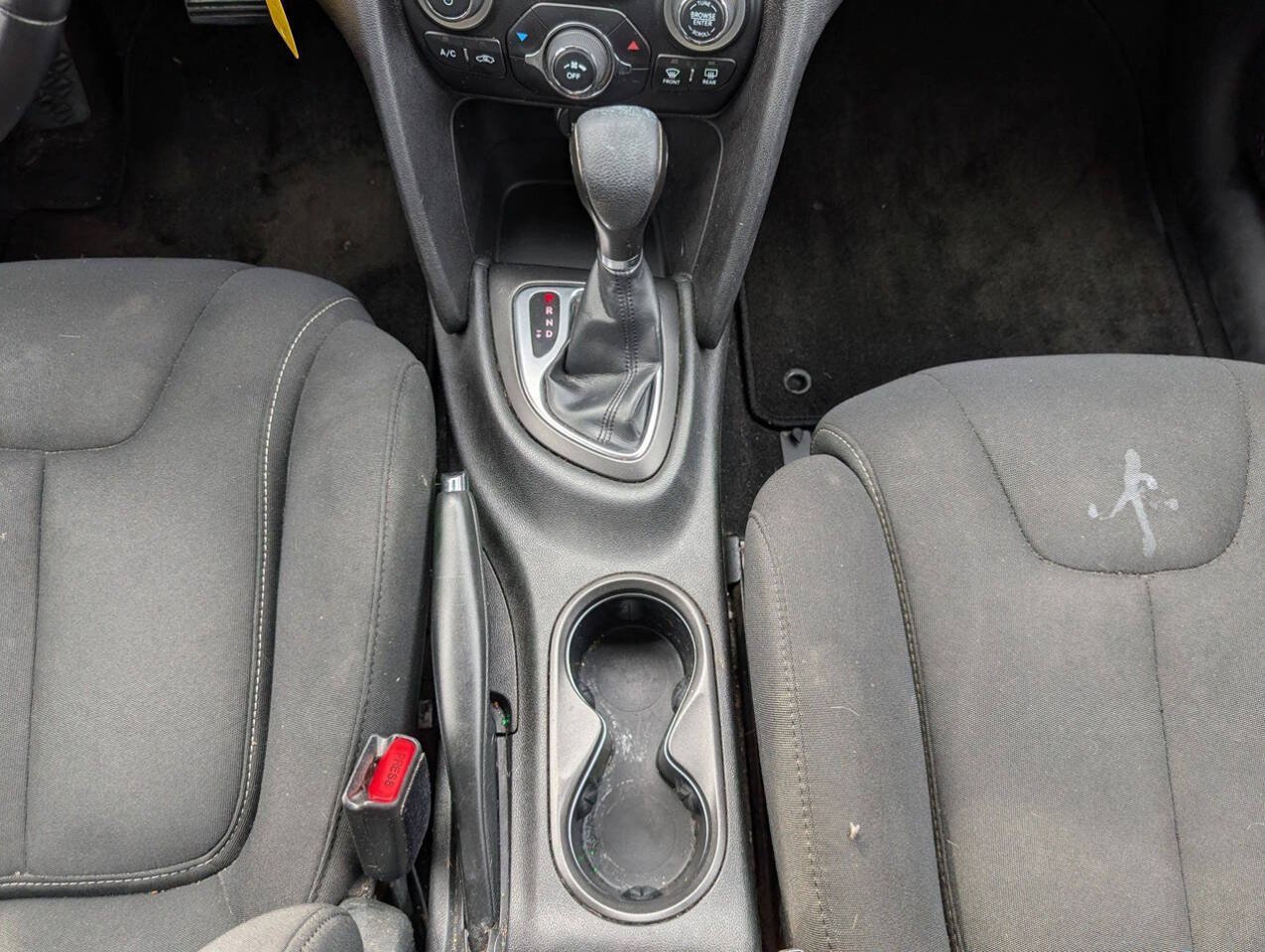 Used 2013 Dodge Dart Limited FWD image 34