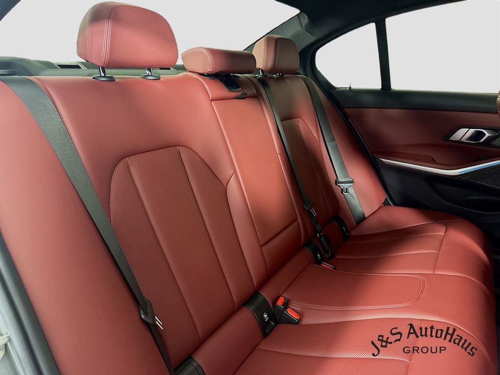 Used 2023 BMW M340i xDrive w/ Premium Package image 34