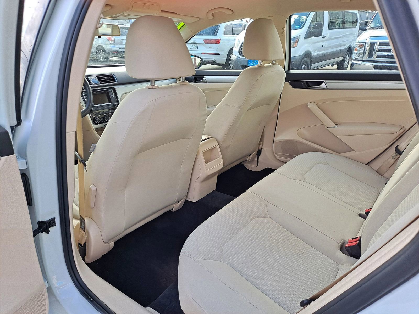 Used 2017 Volkswagen Passat 1.8T S image 9