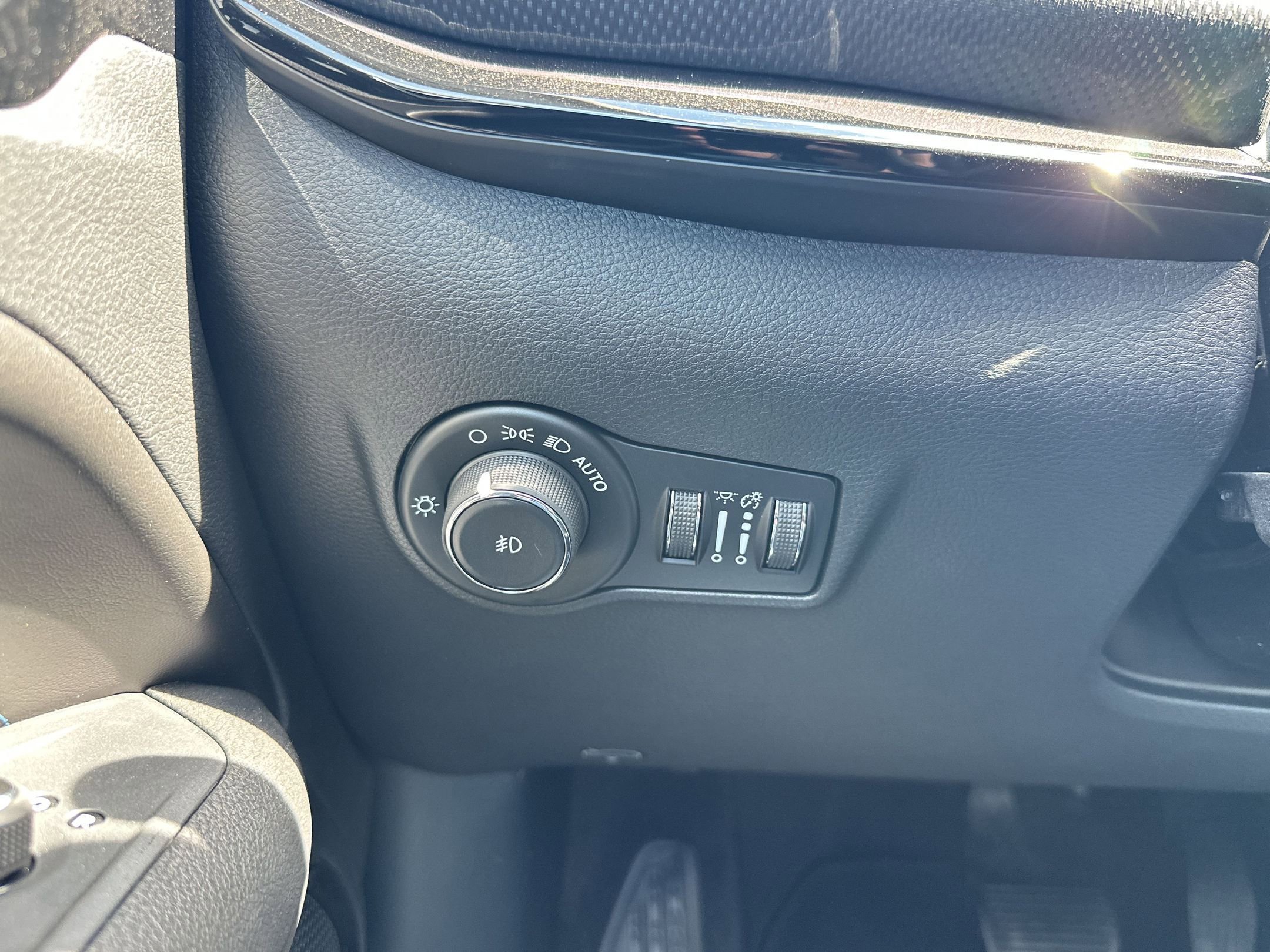 New 2026 Jeep Compass Latitude AWD/4WD image 20