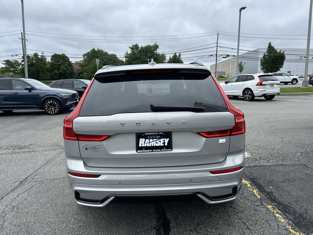 Certified 2024 Volvo XC60 T8 Plus w/ Climate Package AWD/4WD image 7