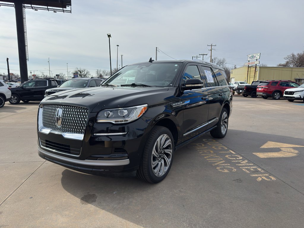Used 2024 Lincoln Navigator Reserve image 29