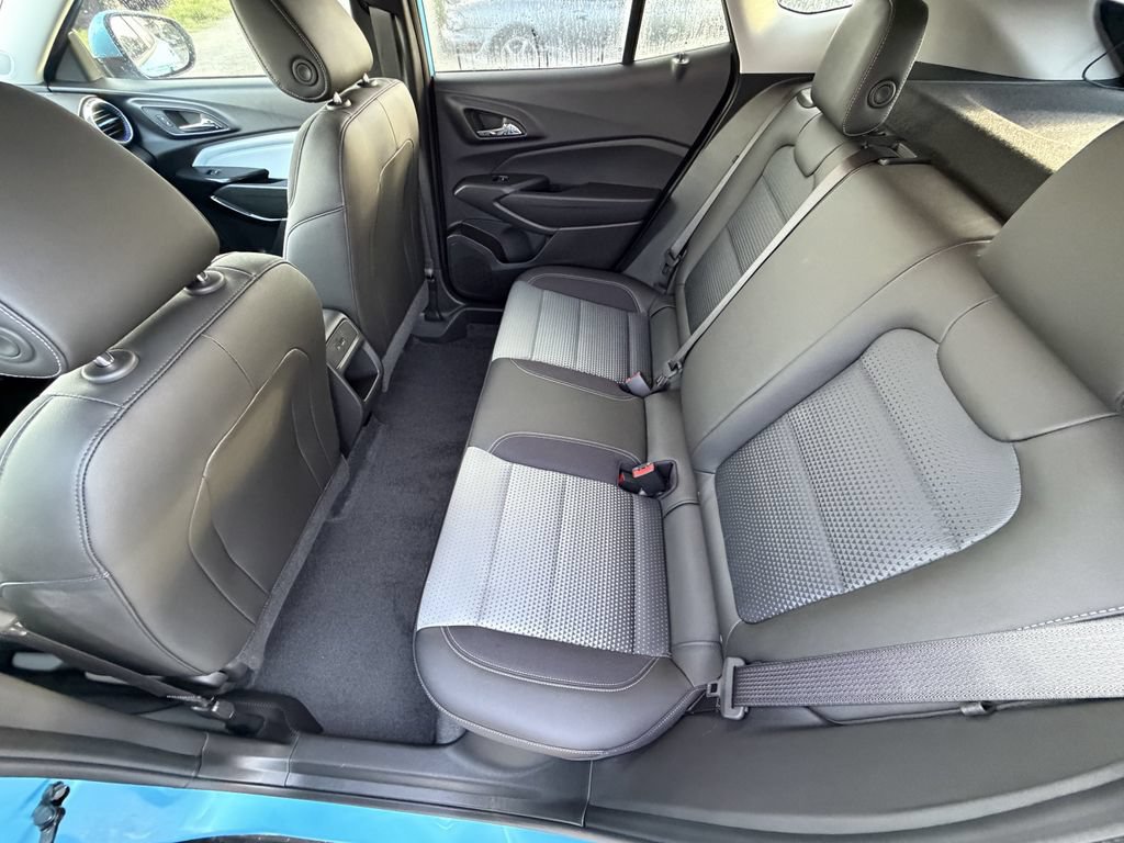 Used 2026 Chevrolet Trax LT w/ Driver Confidence Package FWD image 11