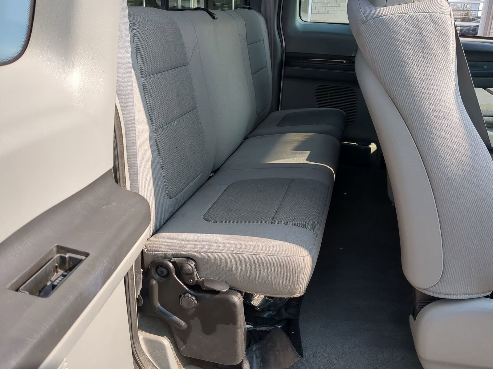 Used 2006 Ford F350 XLT image 20