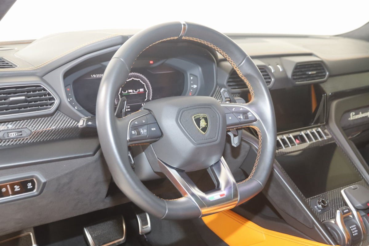 Used 2021 Lamborghini Urus AWD/4WD image 6